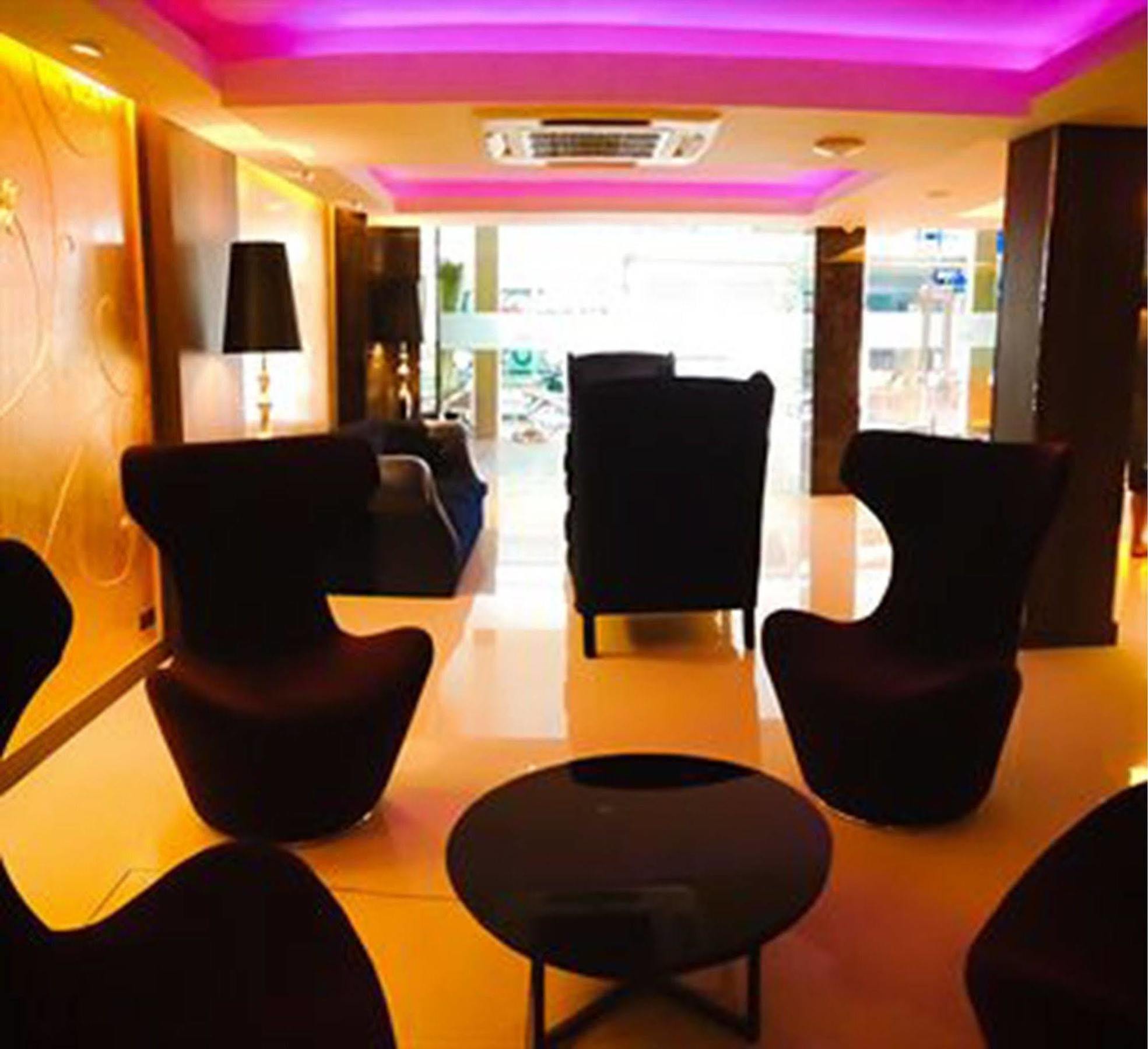 Icheck Inn Nana By Aspira Bangkok Exterior foto